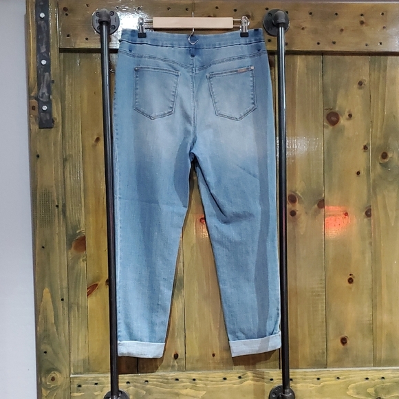 Chico's Blue So Slimming Girlfriend Slum Leg Ankle Jeans w Distressed Patchwork - Picture 8 of 14